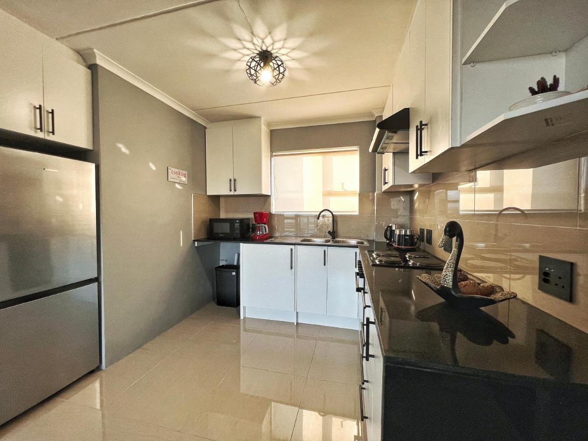 Big Bay Front Estate Apartment