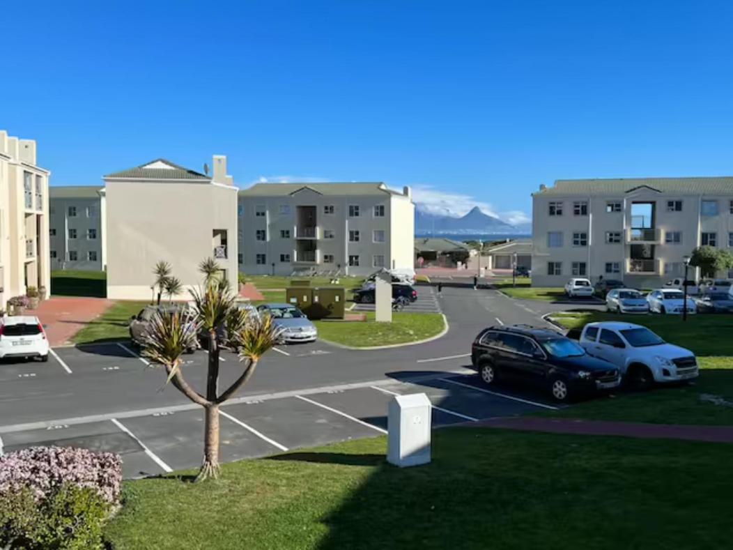 Apartment Big Bay Front Estate Cape Town